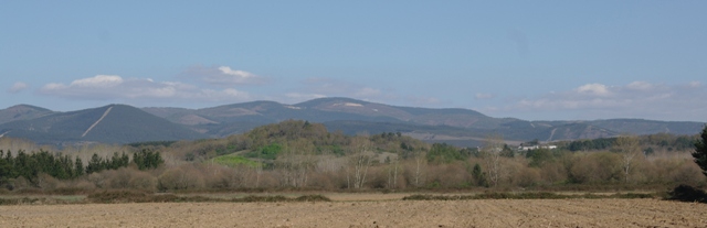 vista de terras de Piño dende  Proveiros